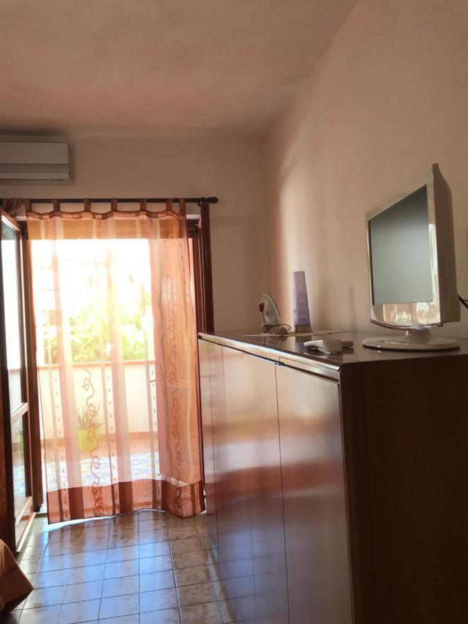 Emily Home Giardini Naxos Exterior foto